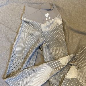 SCRUNCH BUTT STYLE LEGGINGS